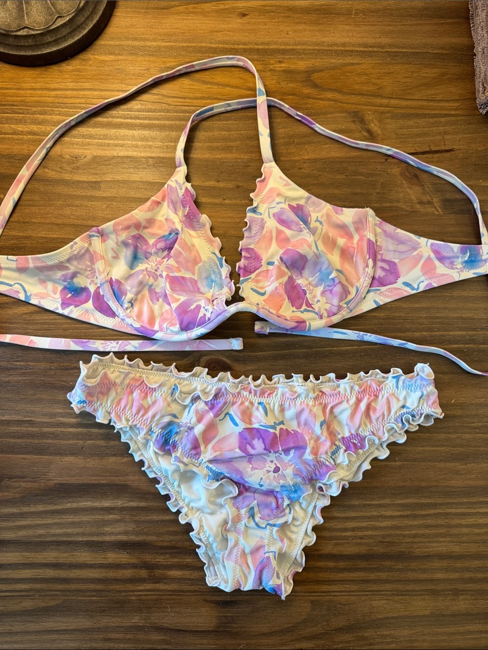 Shade & Shore Pastel Floral Ruffle Bikini- 34D&Small bottoms